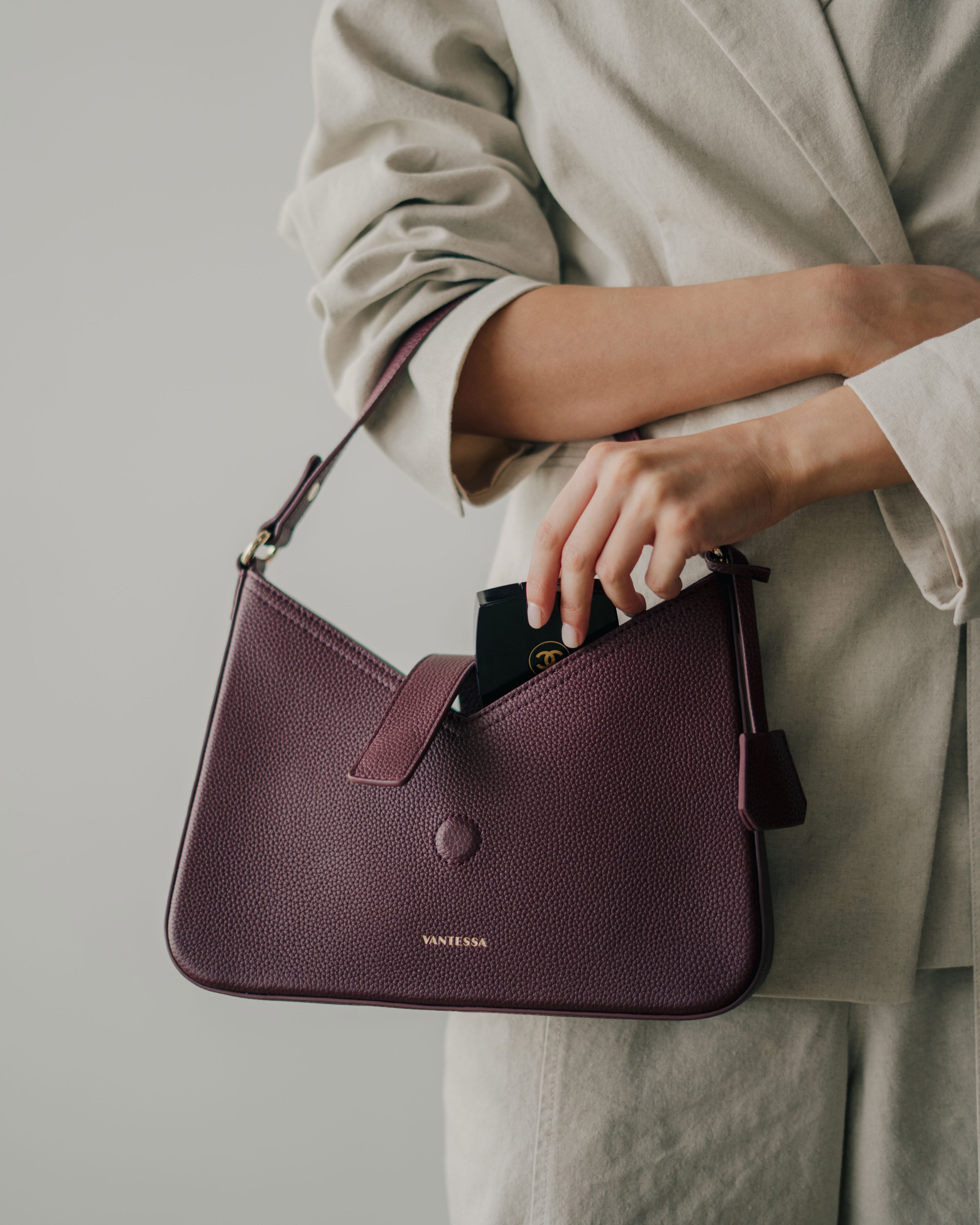 Vela Shoulder — Merlot