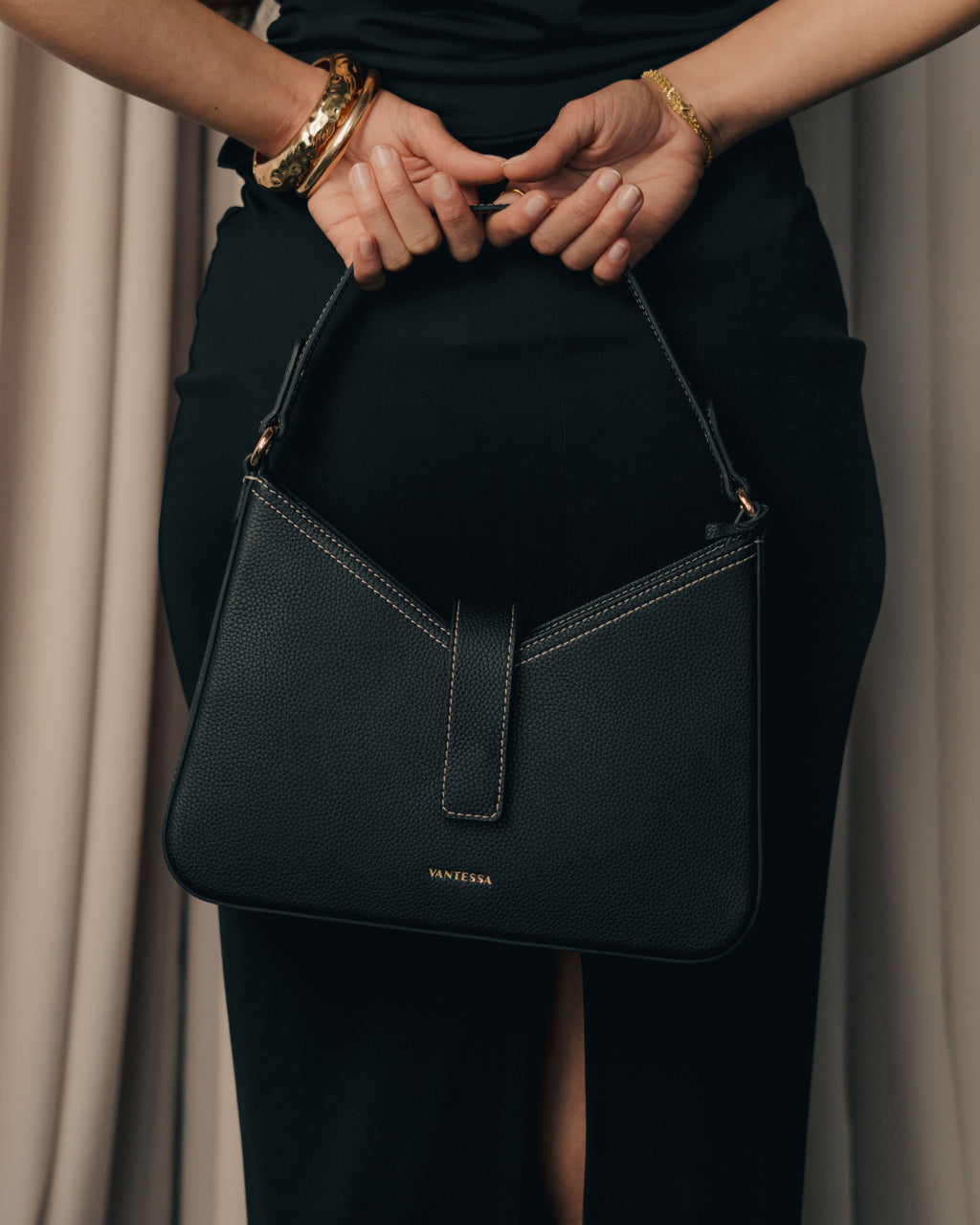 Vela Shoulder — Obsidian Black
