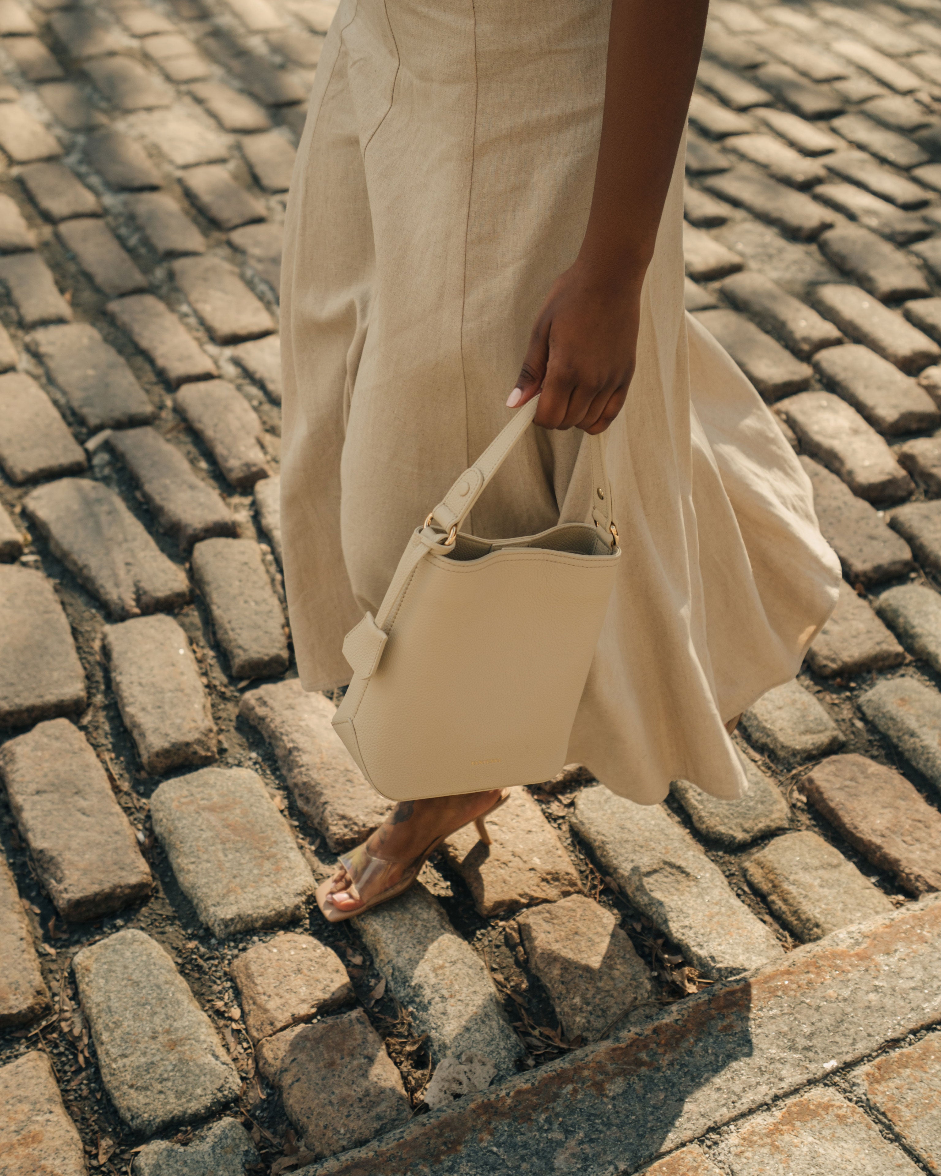 Linea Soft Bucket — Ivory