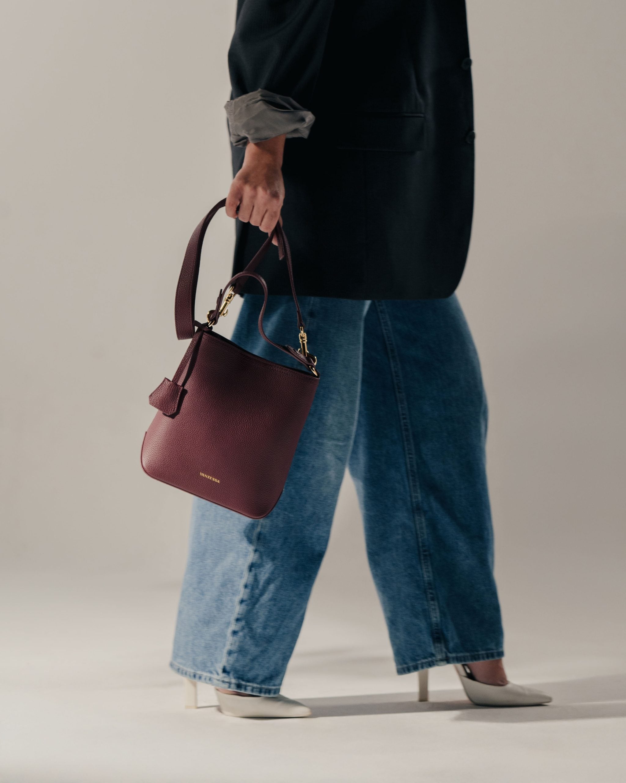 Linea Soft Bucket — Merlot image 6