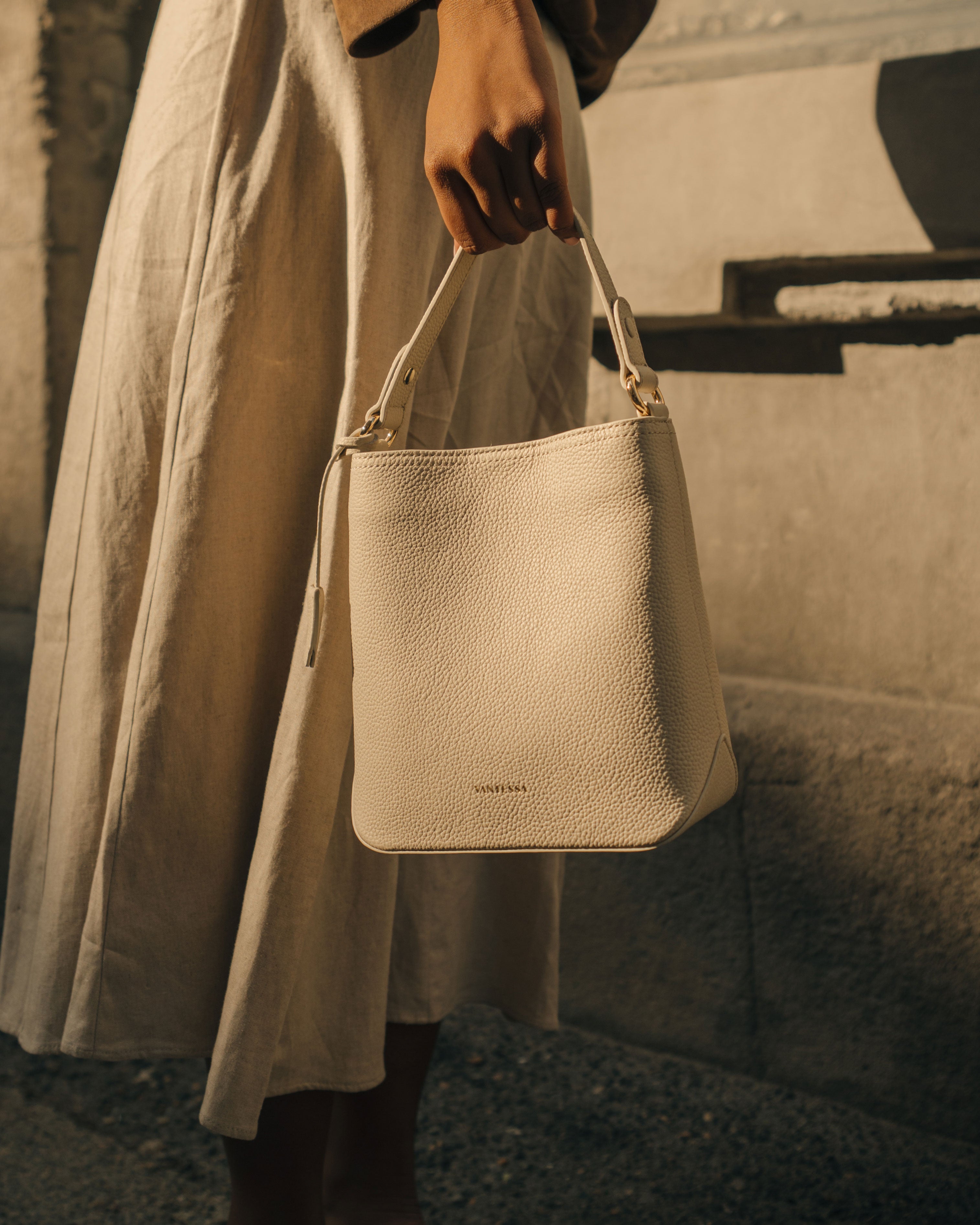Linea Soft Bucket — Ivory