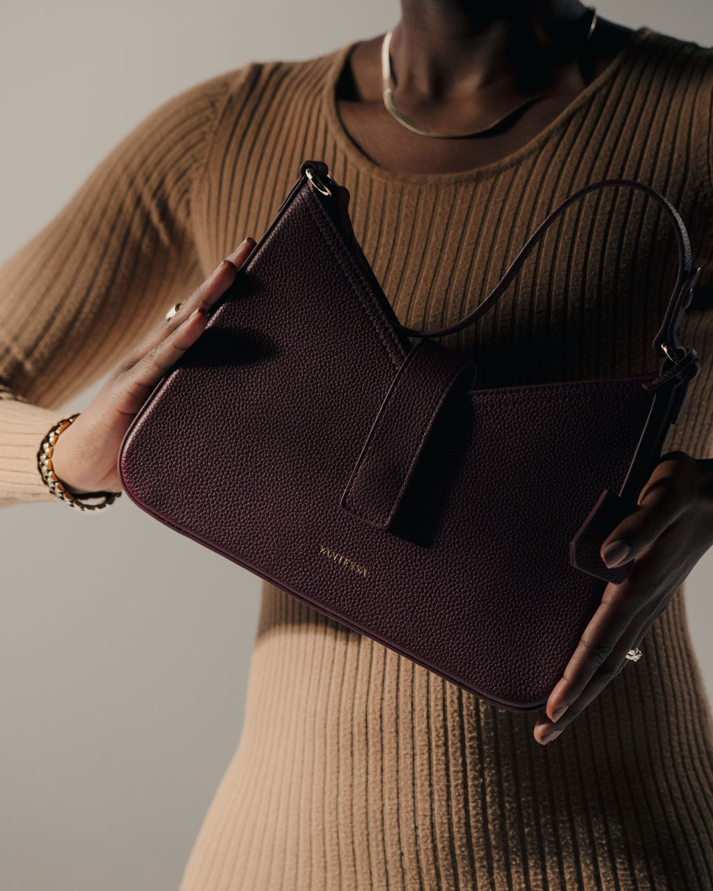 Vela Shoulder — Merlot image 2