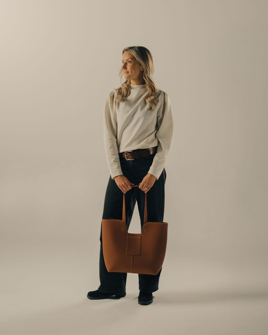 The Axis Tote - Chestnut image 4