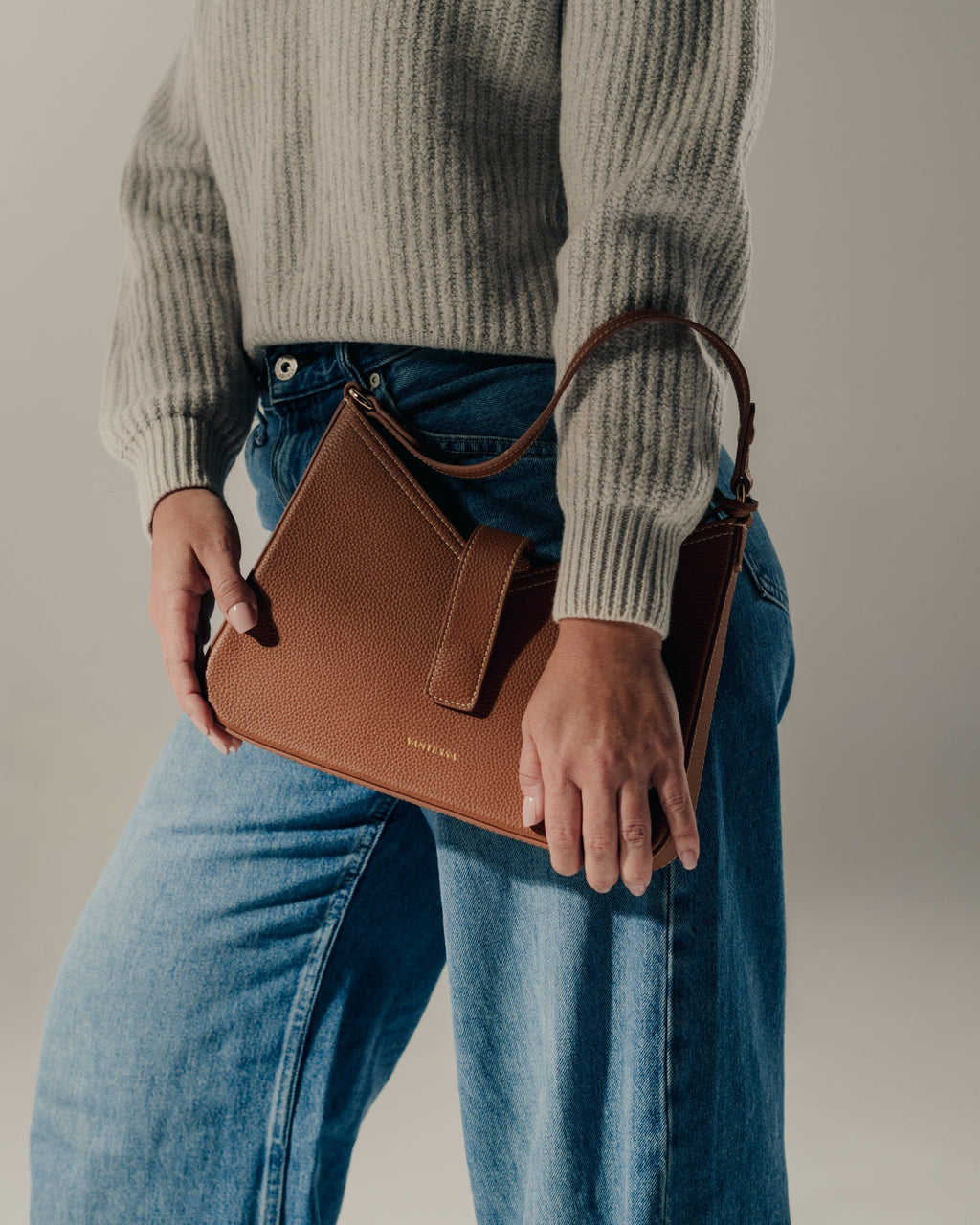 Vela Shoulder — Chestnut image 5