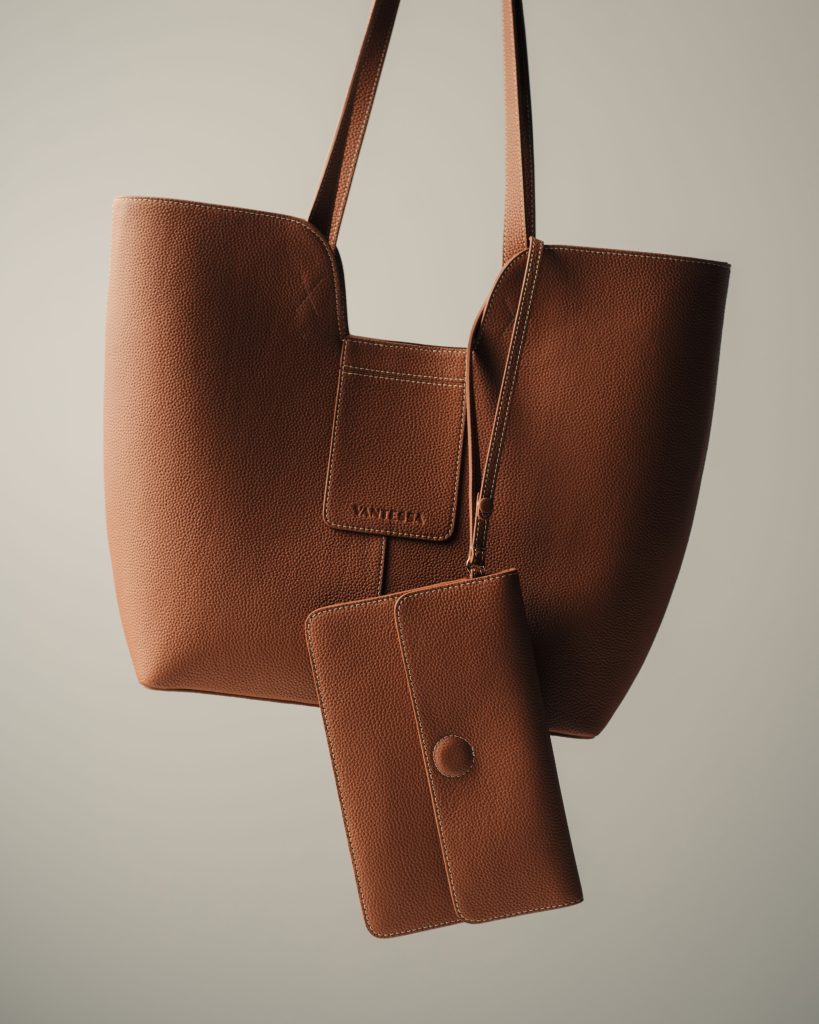 The Axis Tote - Chestnut